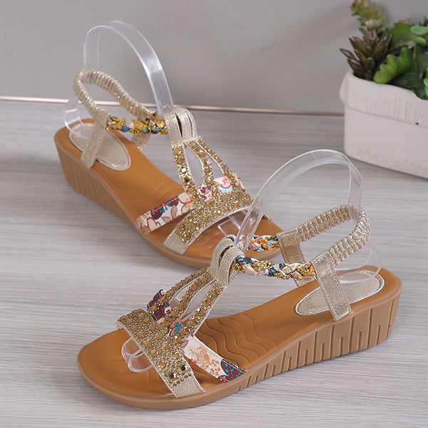 Sue | Glittery wedge sandals with decorative crystals