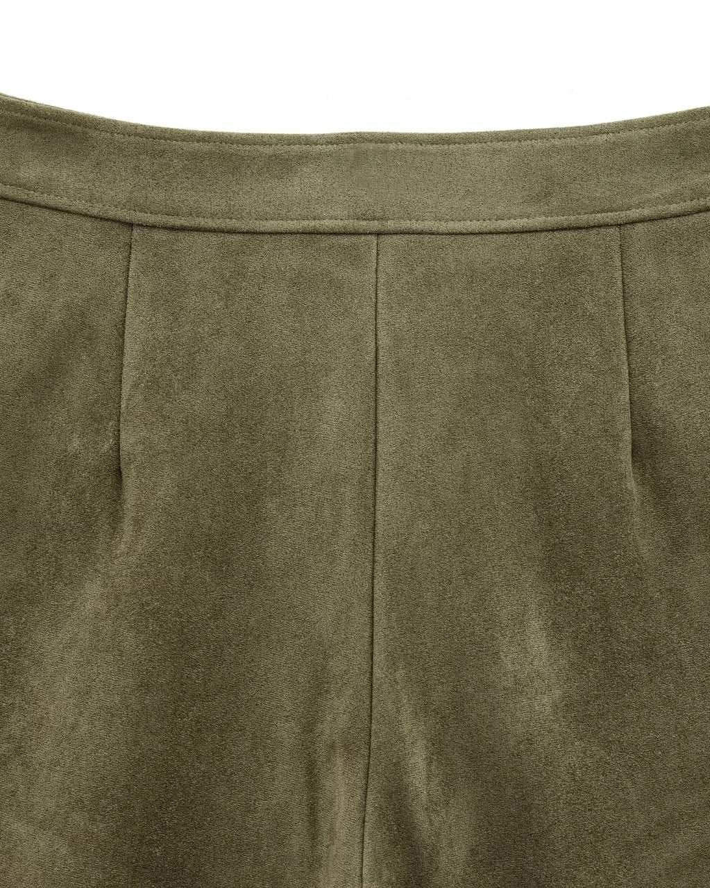 WHITE | Suede-style shorts