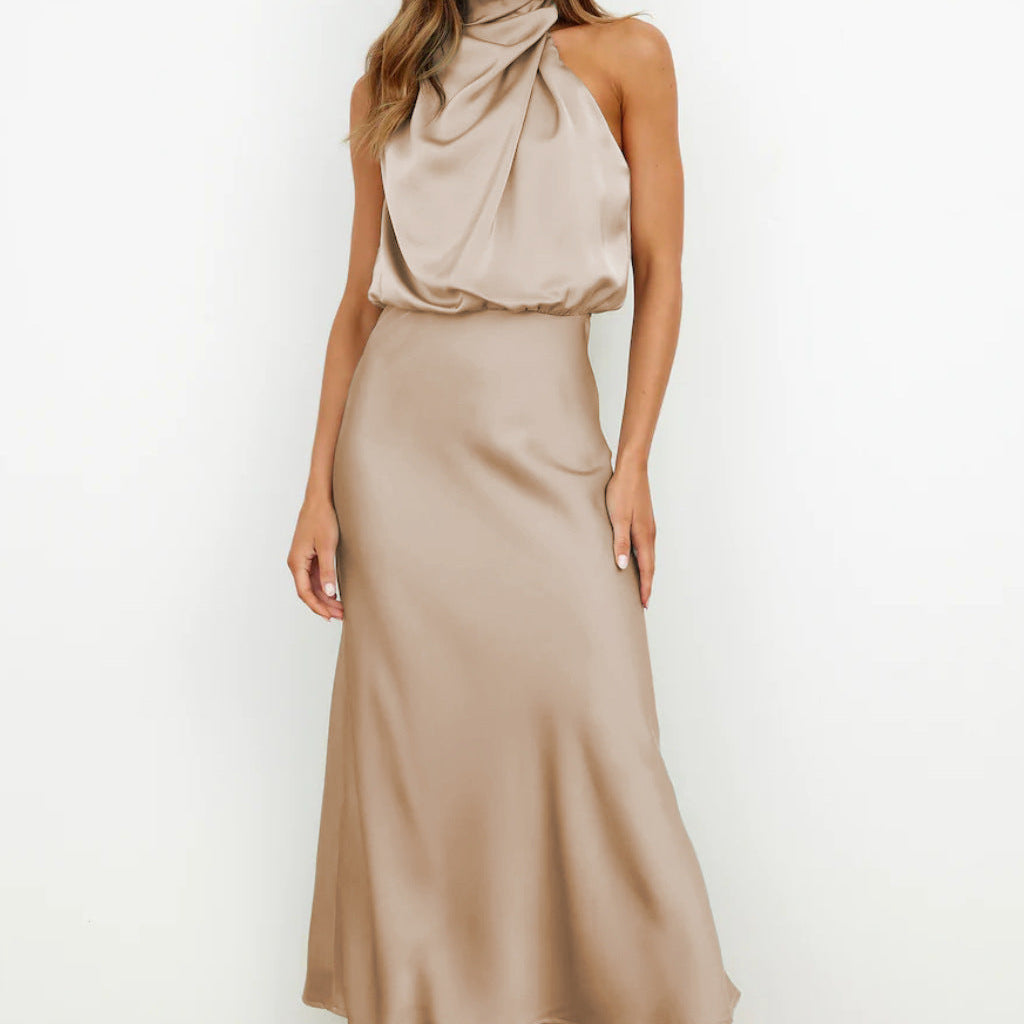 Lydia | Long dress with halter neck