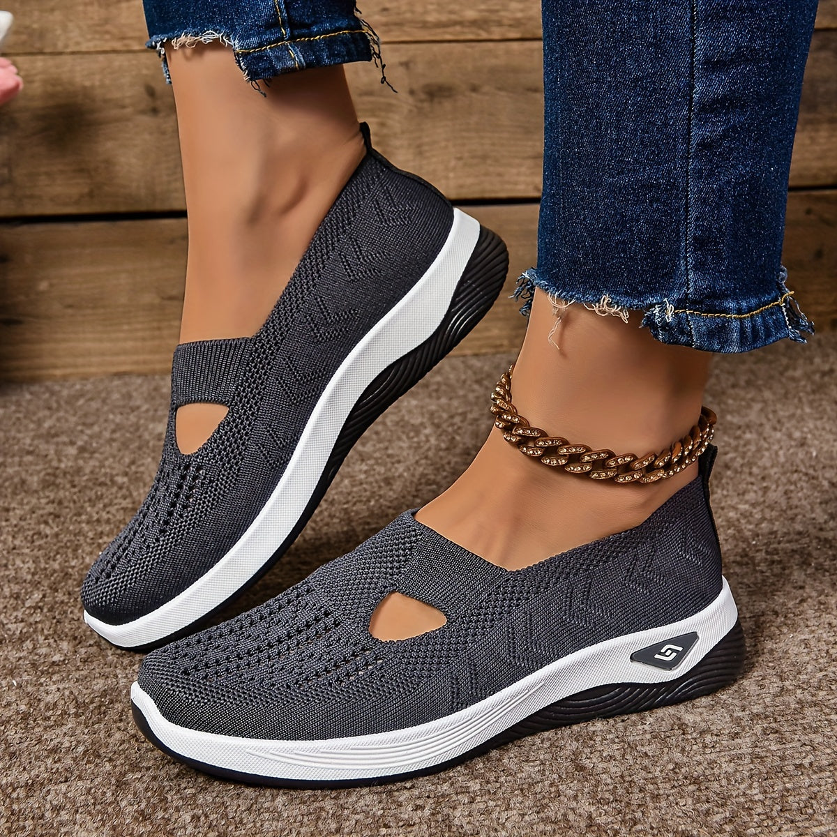 OrthoZen | Comfortable slip-on shoe with support