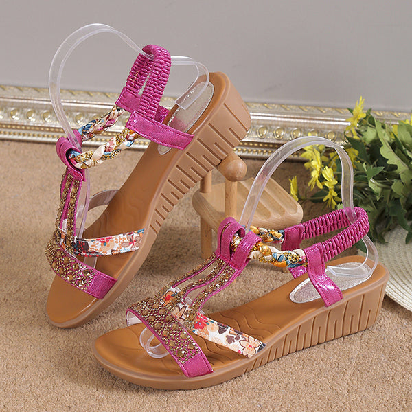 Sue | Glittery wedge sandals with decorative crystals