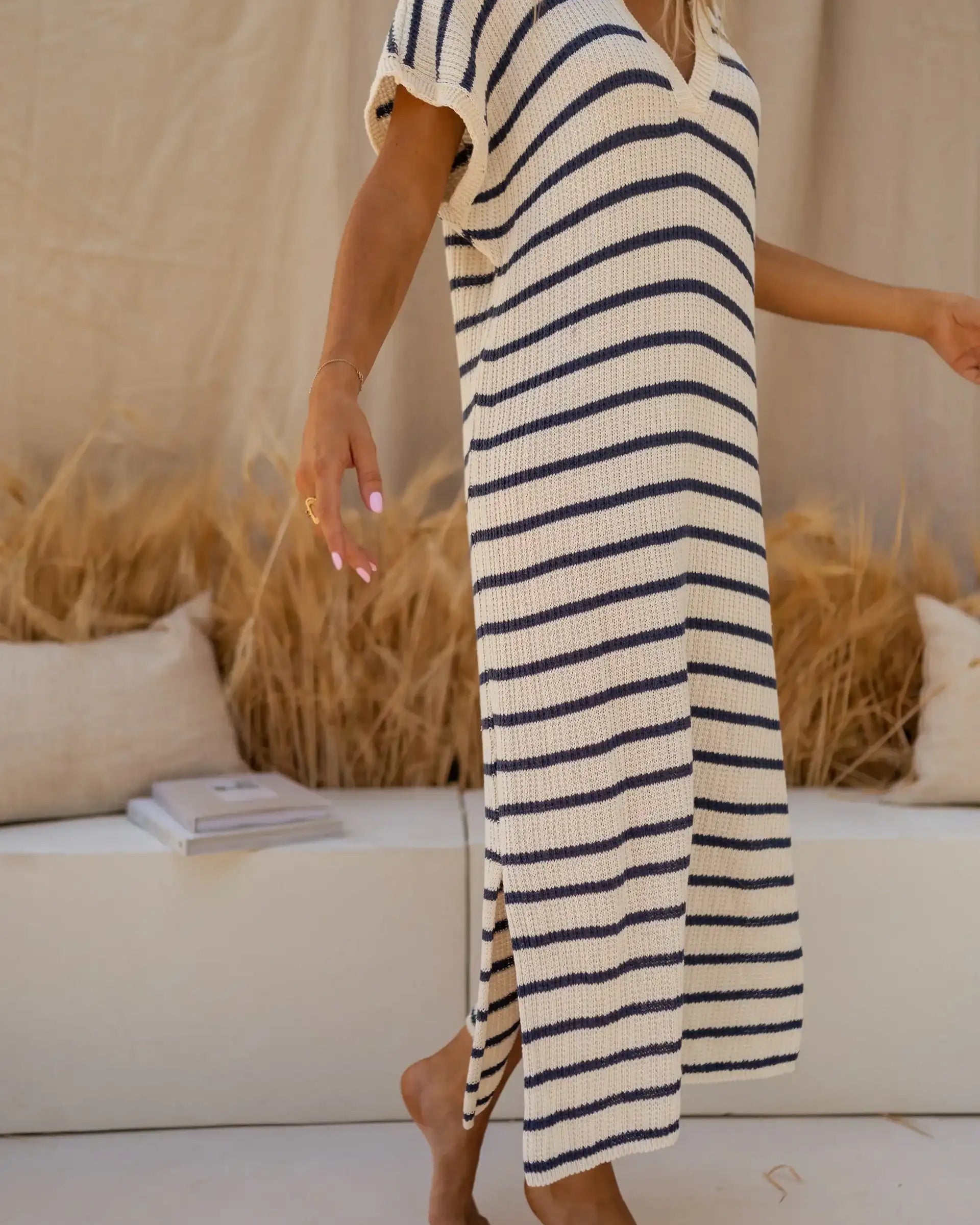 SOPHIA™ | THE STRIPED KNITTED DRESS