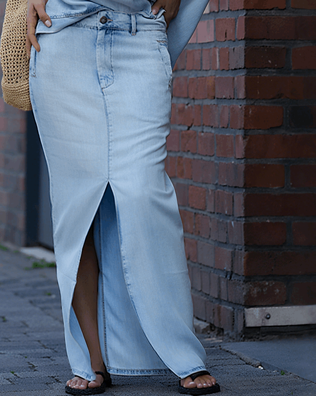 WHITE | Diagonal shoulder top with split denim maxi skirt