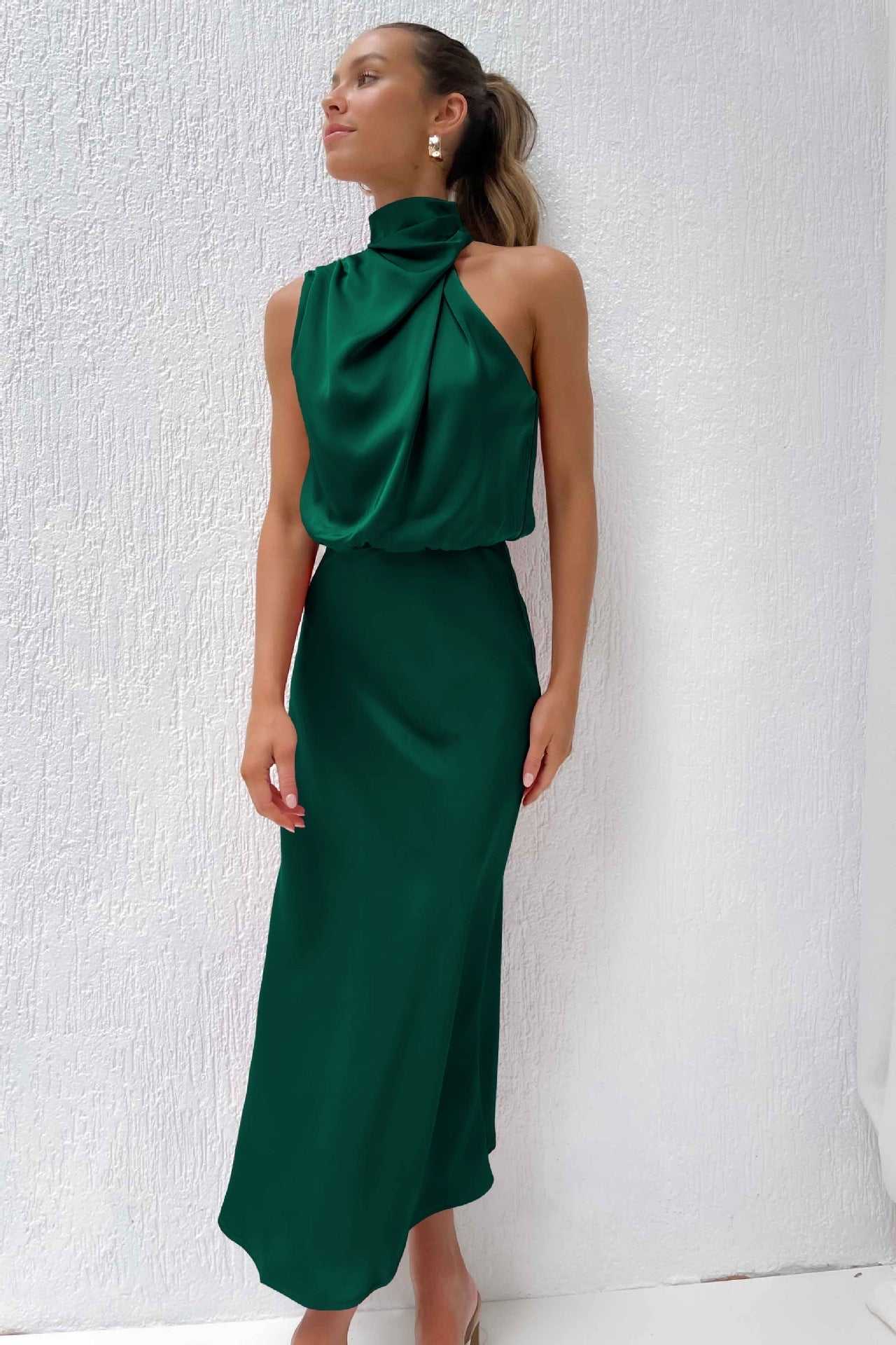 Lydia | Long dress with halter neck