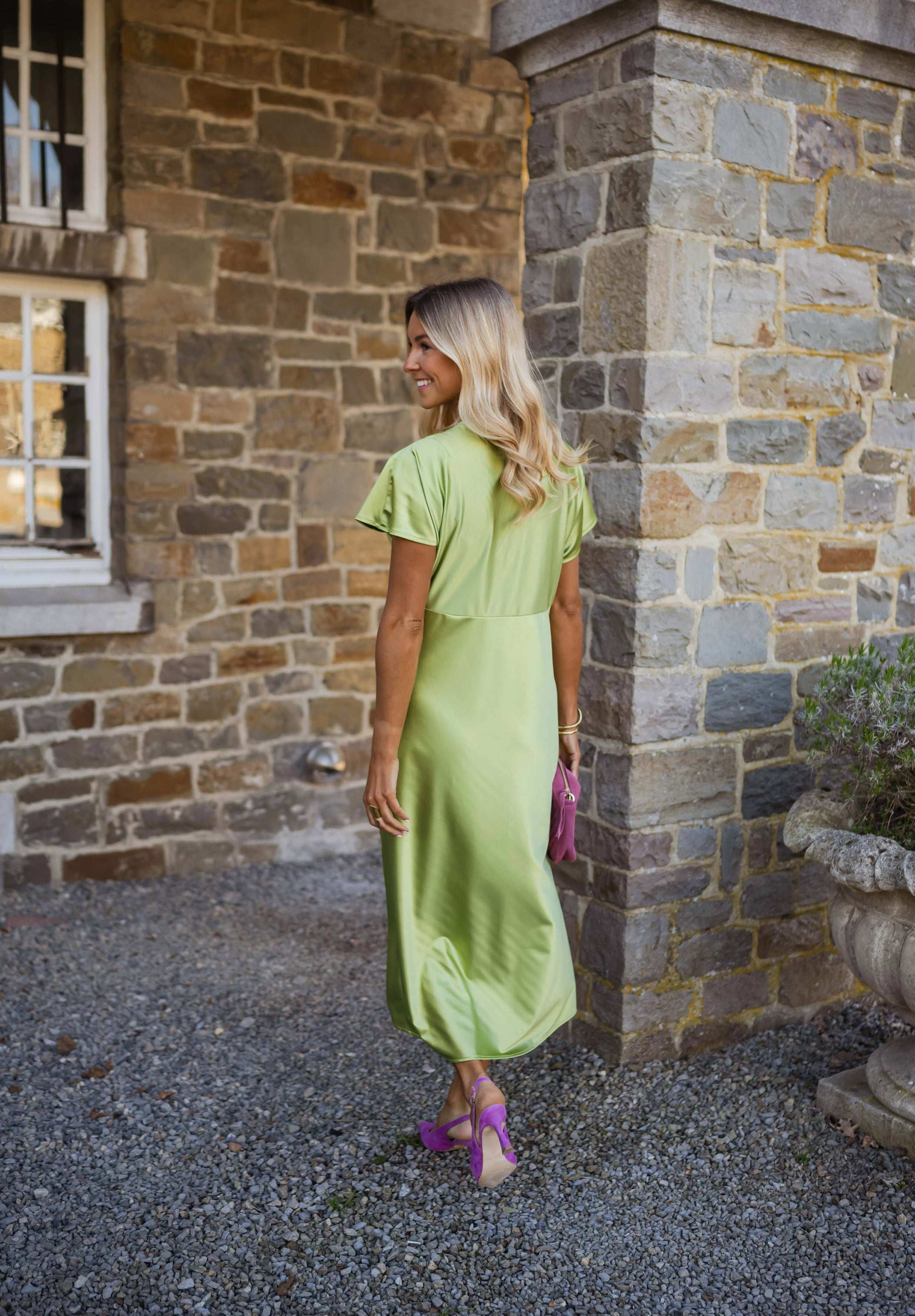 Eleonore™ | The satin dress with a V-neck